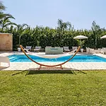 Almaredamarra Con Piscina E Idromassaggio Sul Mare Willa Torre San Giovanni Ugento