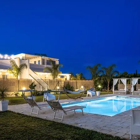 Almaredamarra Con Piscina E Idromassaggio Sul Mare *
