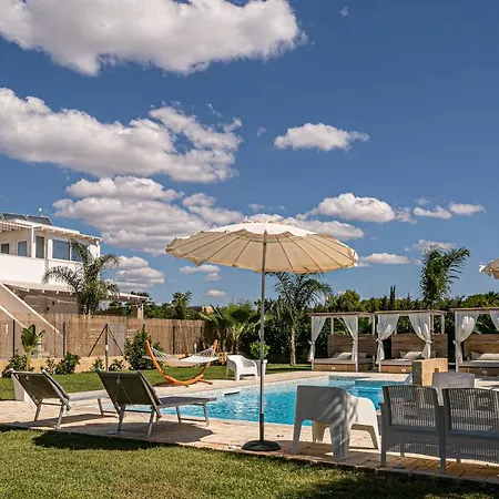 Almaredamarra Con Piscina E Idromassaggio Sul Mare * טורה סן ג'ובאני אוג'נטו