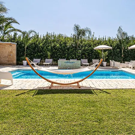 Almaredamarra Con Piscina E Idromassaggio Sul Mare וילה טורה סן ג'ובאני אוג'נטו