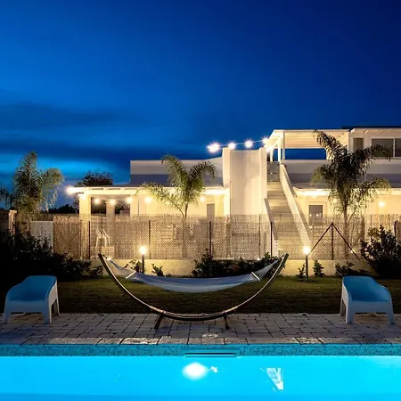 Almaredamarra Con Piscina E Idromassaggio Sul Mare *