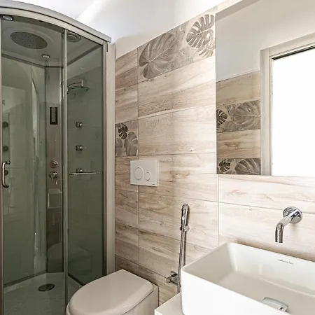 Almaredamarra Con Piscina E Idromassaggio Sul Mare Torre San Giovanni