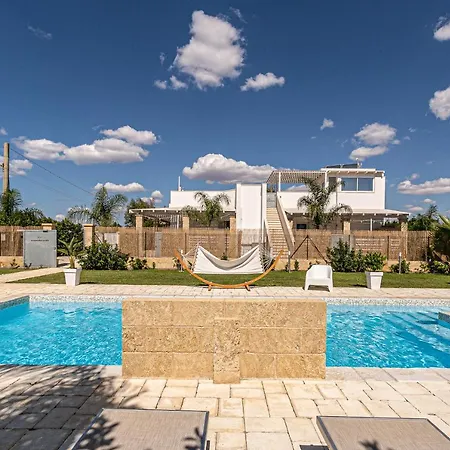 Almaredamarra Con Piscina E Idromassaggio Sul Mare Villa Torre San Giovanni