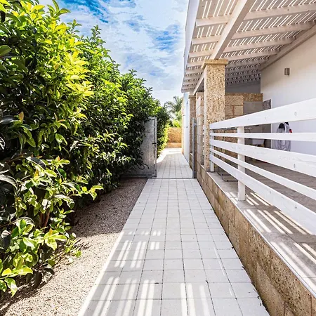 Almaredamarra Con Piscina E Idromassaggio Sul Mare Villa