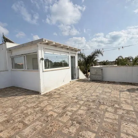 Almaredamarra Con Piscina E Idromassaggio Sul Mare * Torre San Giovanni Ugento