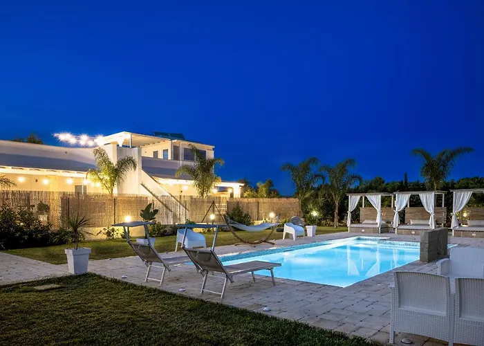Almaredamarra Con Piscina E Idromassaggio Sul Mare *