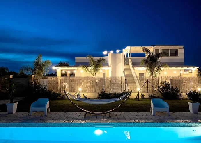 Almaredamarra Con Piscina E Idromassaggio Sul Mare *