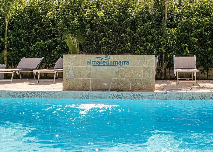 Almaredamarra Con Piscina E Idromassaggio Sul Mare * 托雷圣乔万尼乌