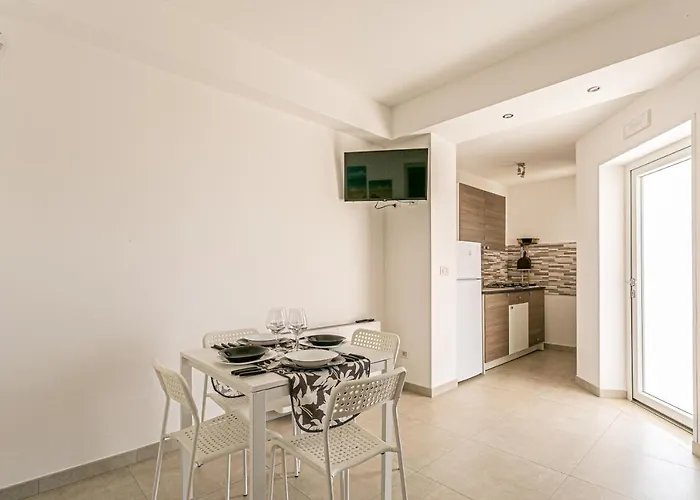 וילה Almaredamarra Con Piscina E Idromassaggio Sul Mare טורה סן ג'ובאני אוג'נטו