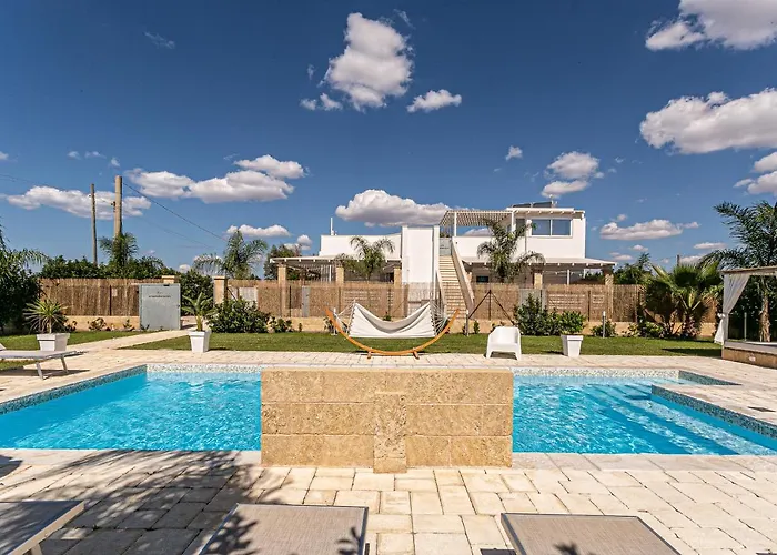 Almaredamarra Con Piscina E Idromassaggio Sul Mare Villa Torre San Giovanni Ugento